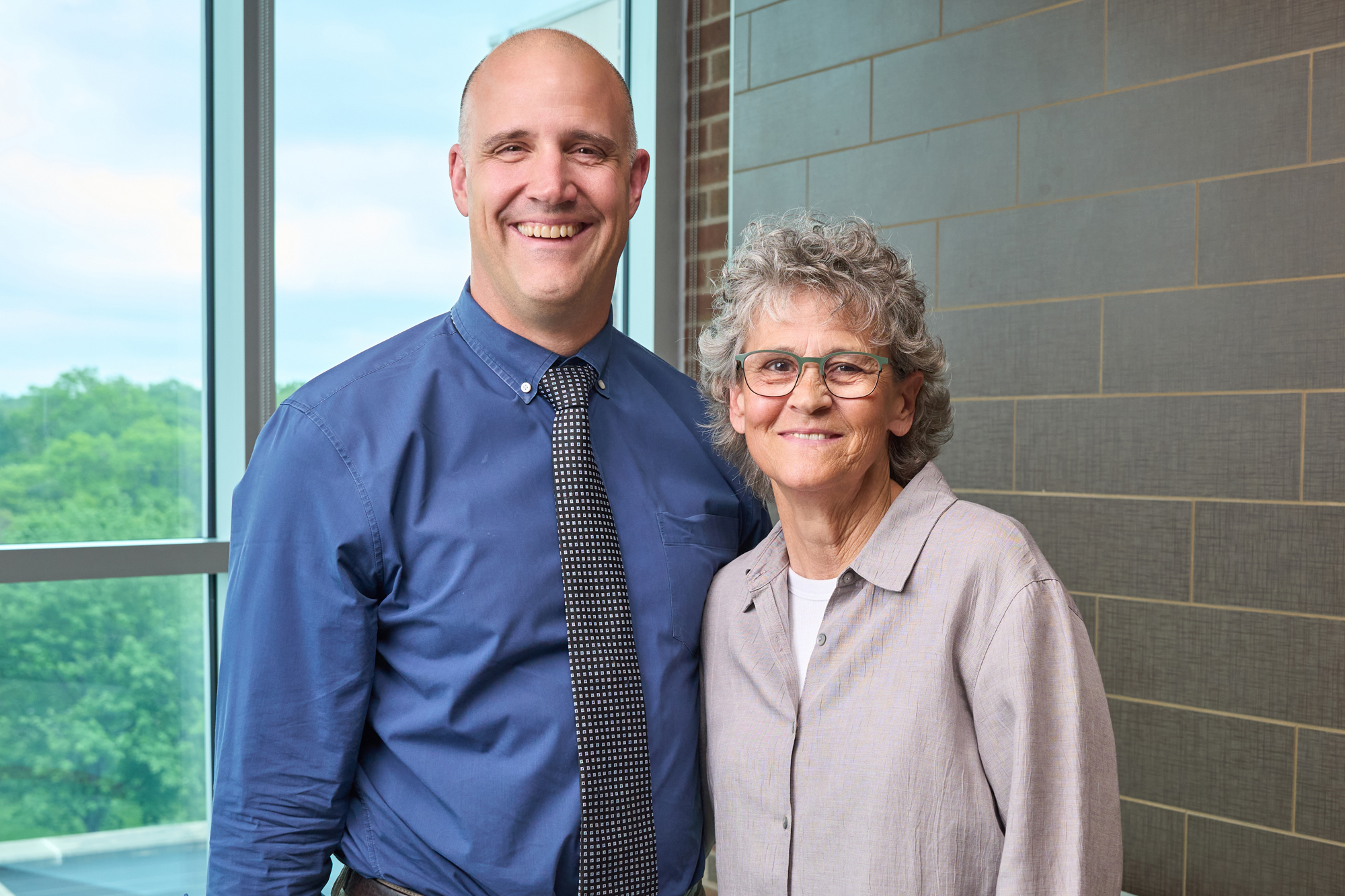 Anthea-and-Dr-Hoffmann-339.CancerCenter